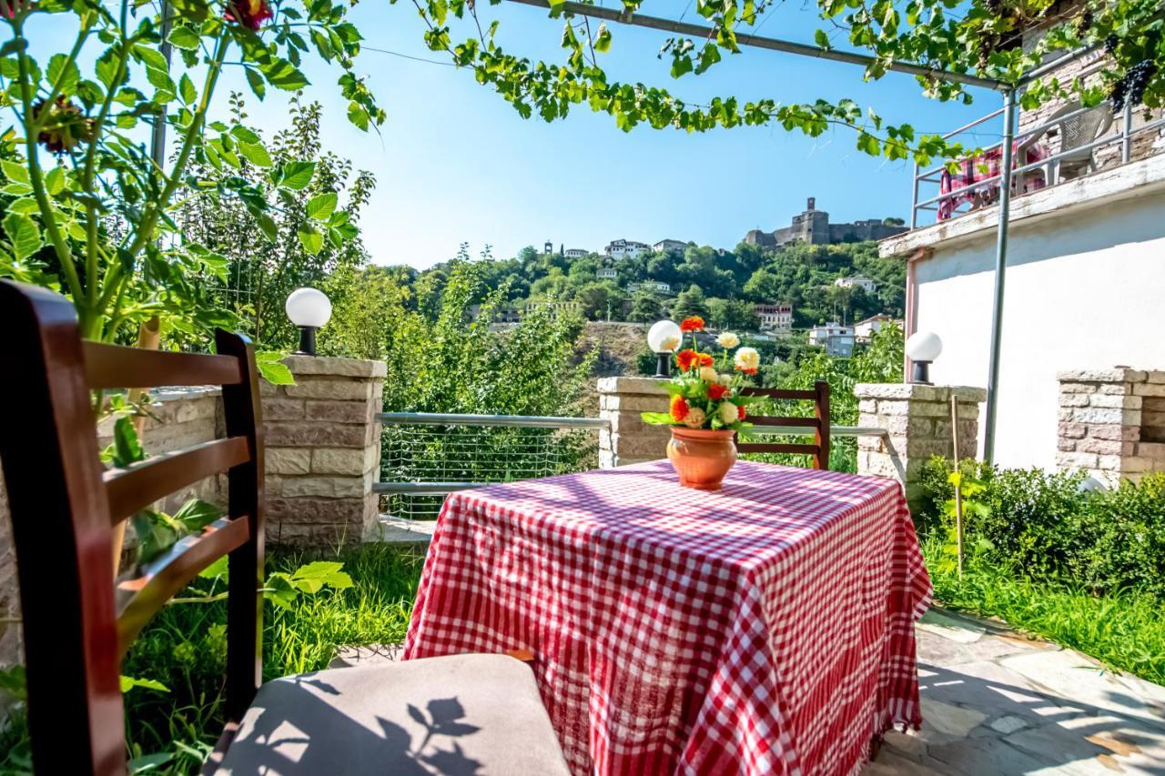 Guest House Garden Gjirokaster Exterior photo